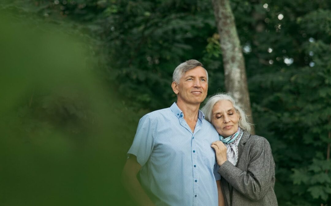 4 SIGNES QUE VOUS N&rsquo;ÊTES QU&rsquo;UN POUSSIN DE COTÉ DANS CET RELATION