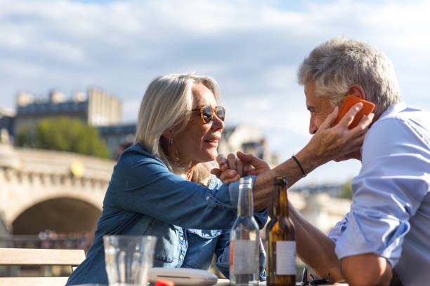 AGENCE DE RENCONTRE GENÈVE : 6 DÉCISIONS QUE VOUS DEVEZ ÊTRE PRÊTE À PRENDRE LORSQUE VOUS SORTEZ AVEC UN HOMME QUI JOUE AVEC VOS ÉMOTIONS